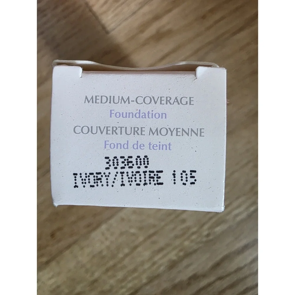 Mary Kay Medium Coverage Foundation Ivory 105 - Gray Cap # 303600 NIB